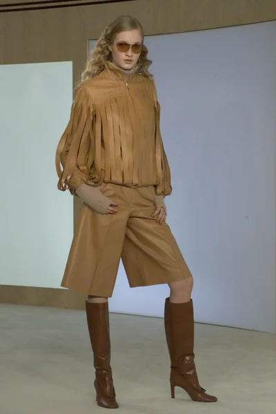Look 2